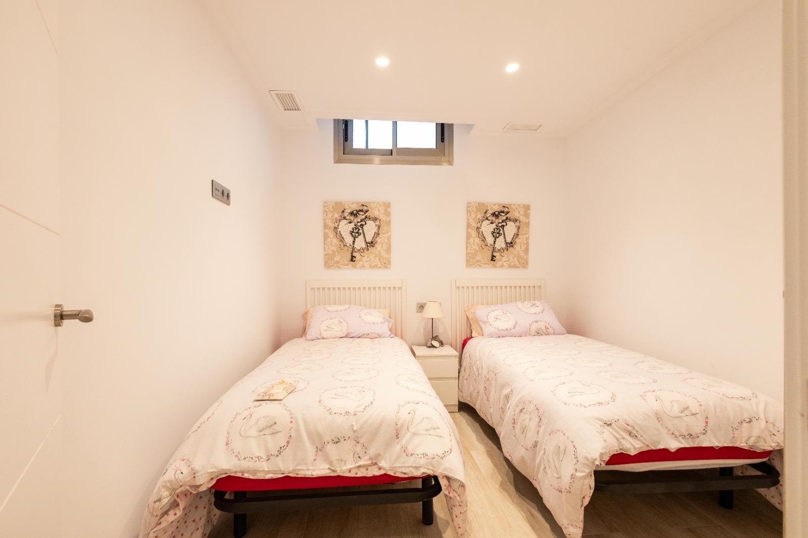 Villa met 4 Slaapkamers in Pau 26, Orihuela Costa - Image 12