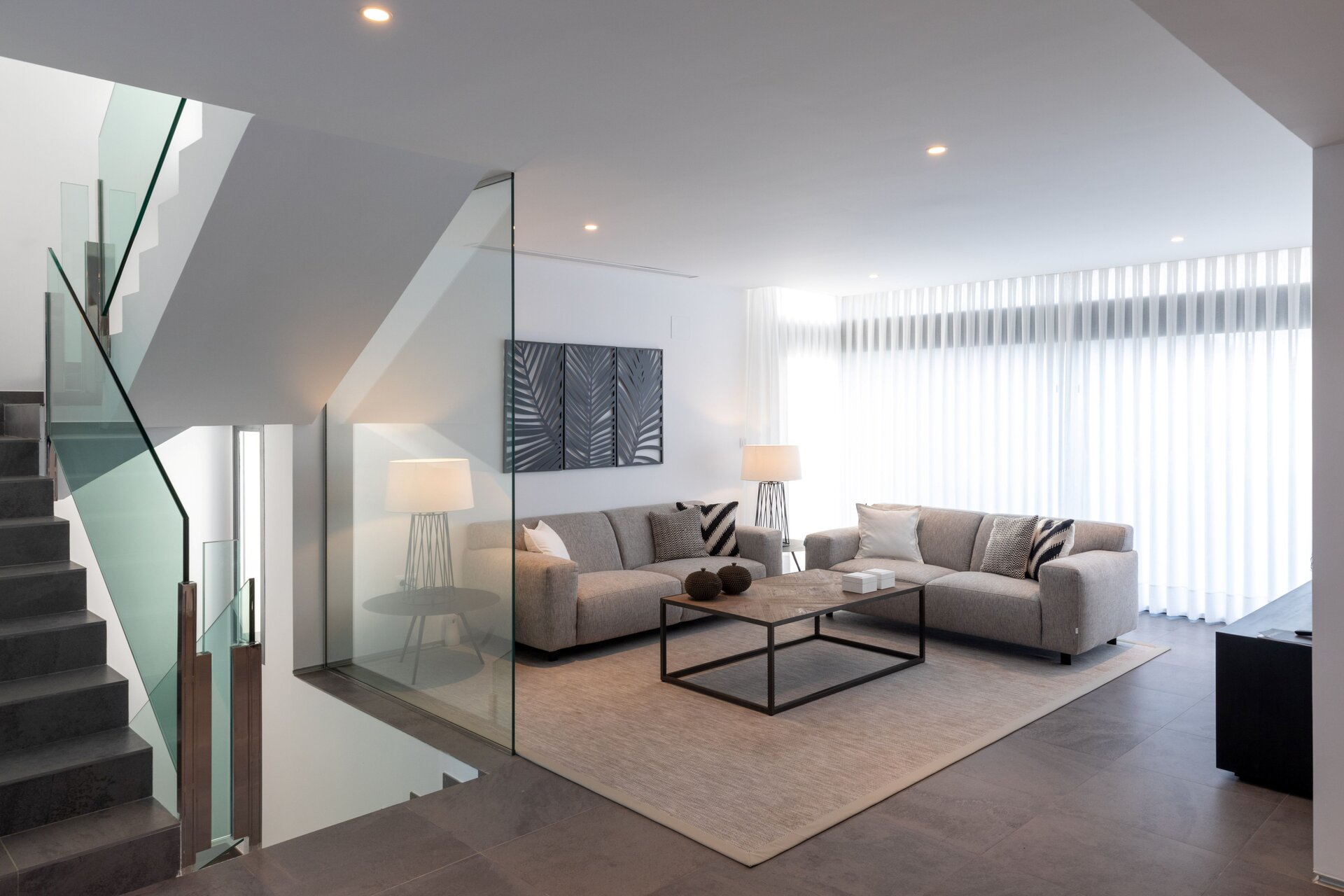 4-Bedroom Detached House in Cartagena - Image 2