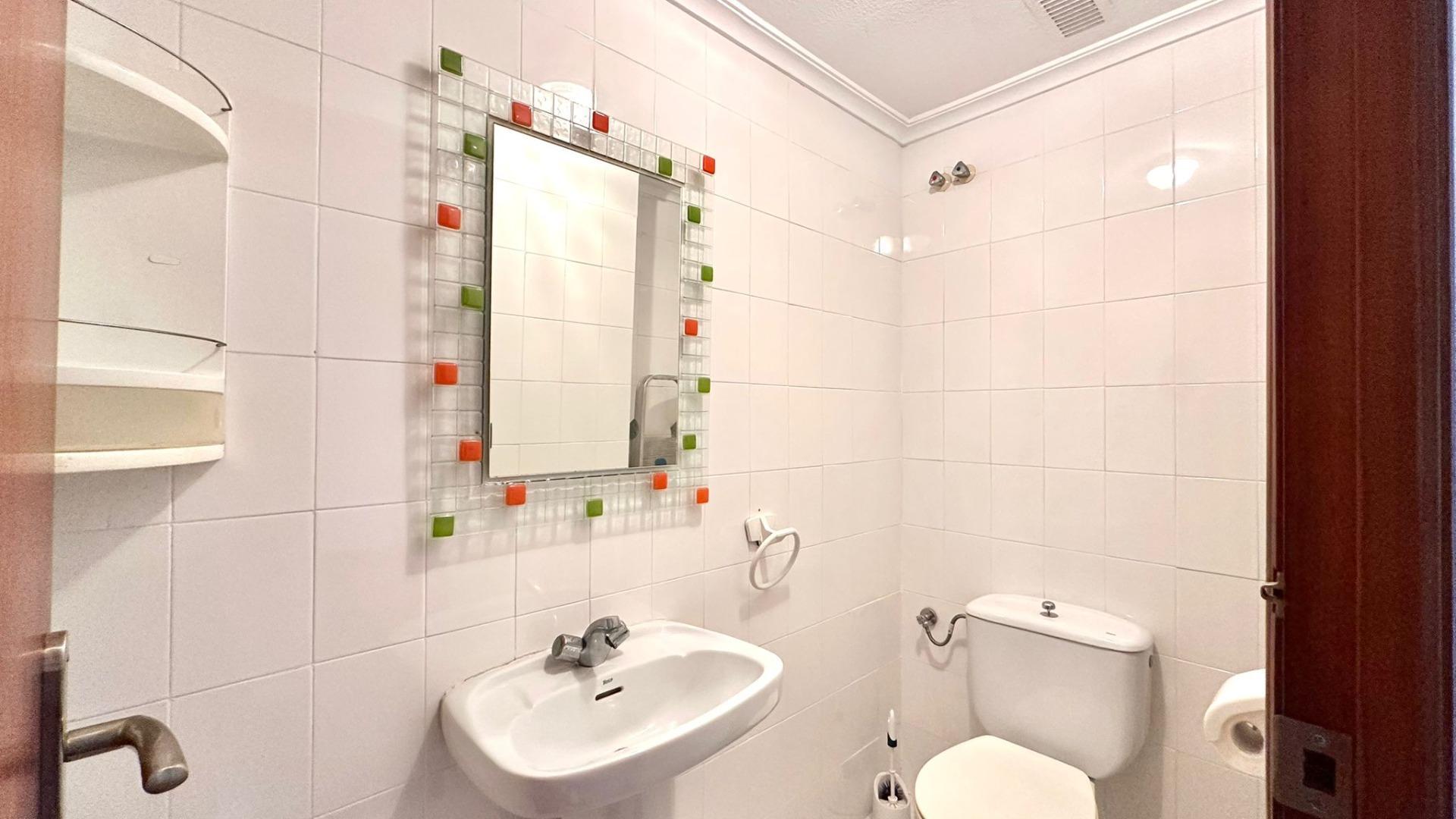 3-Bedroom Apartment in Acequion, Torrevieja - Image 21