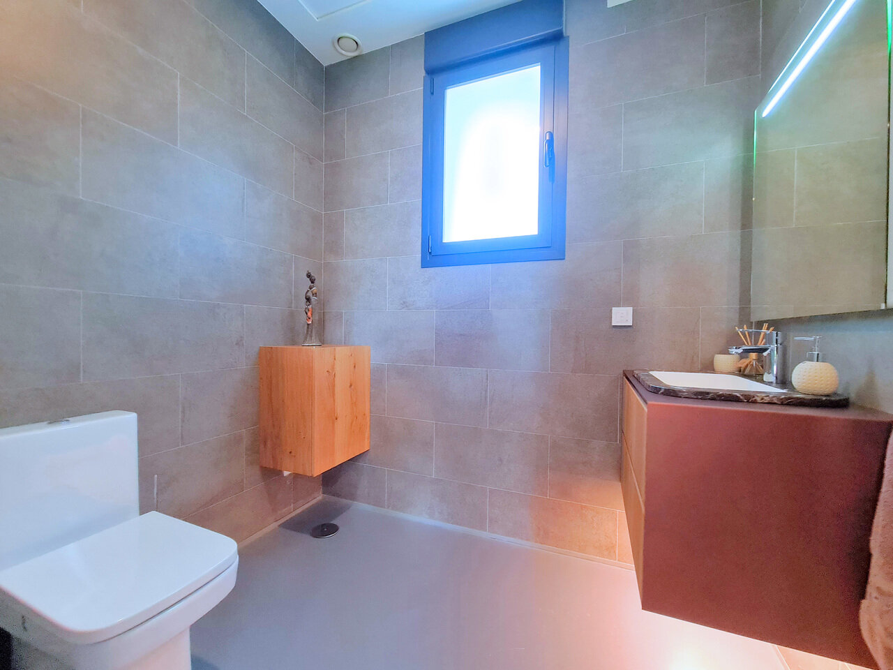 3-Bedroom Villa in Los Alcázares - Image 28