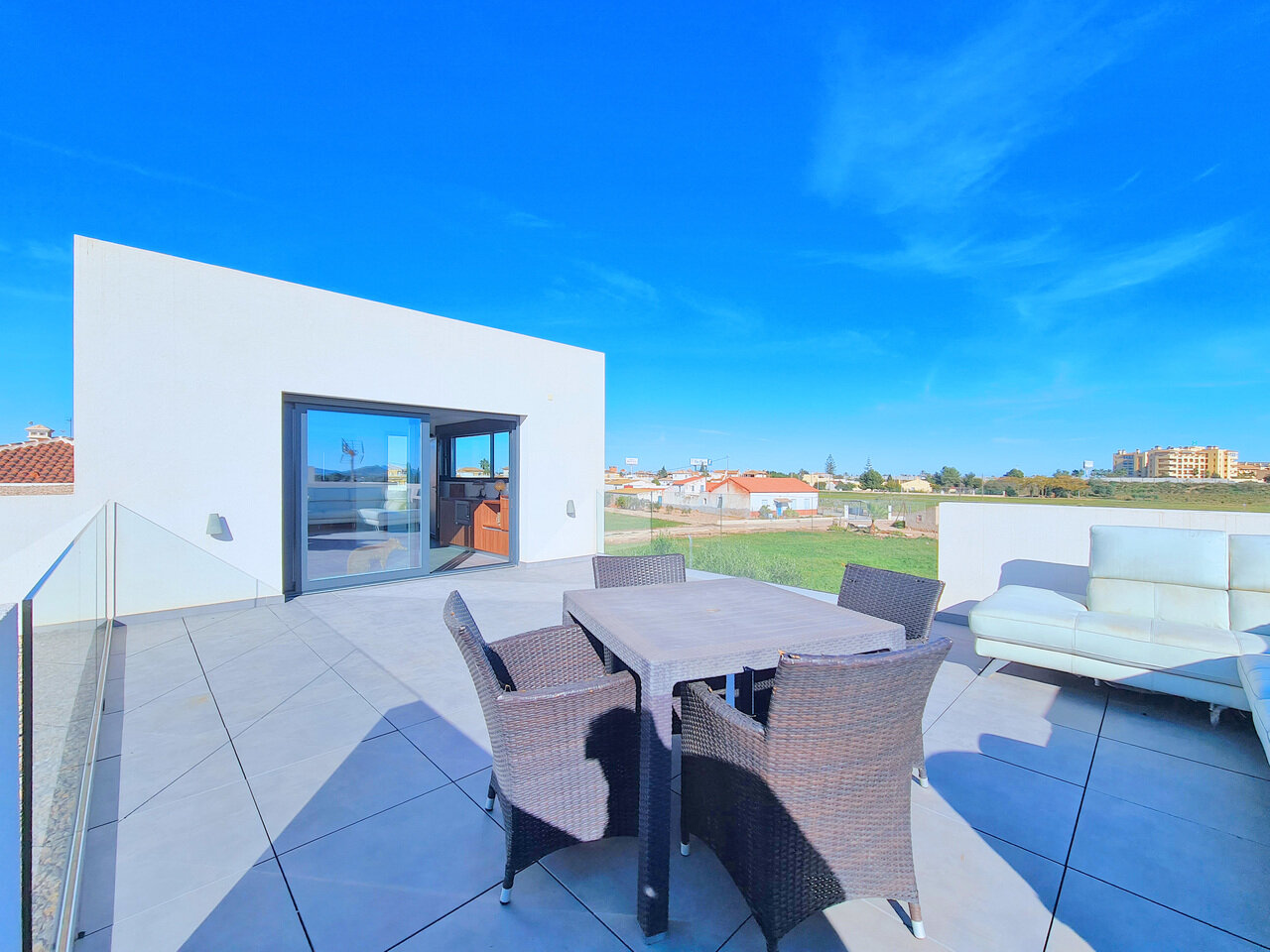 3-Bedroom Villa in Los Alcázares - Image 30