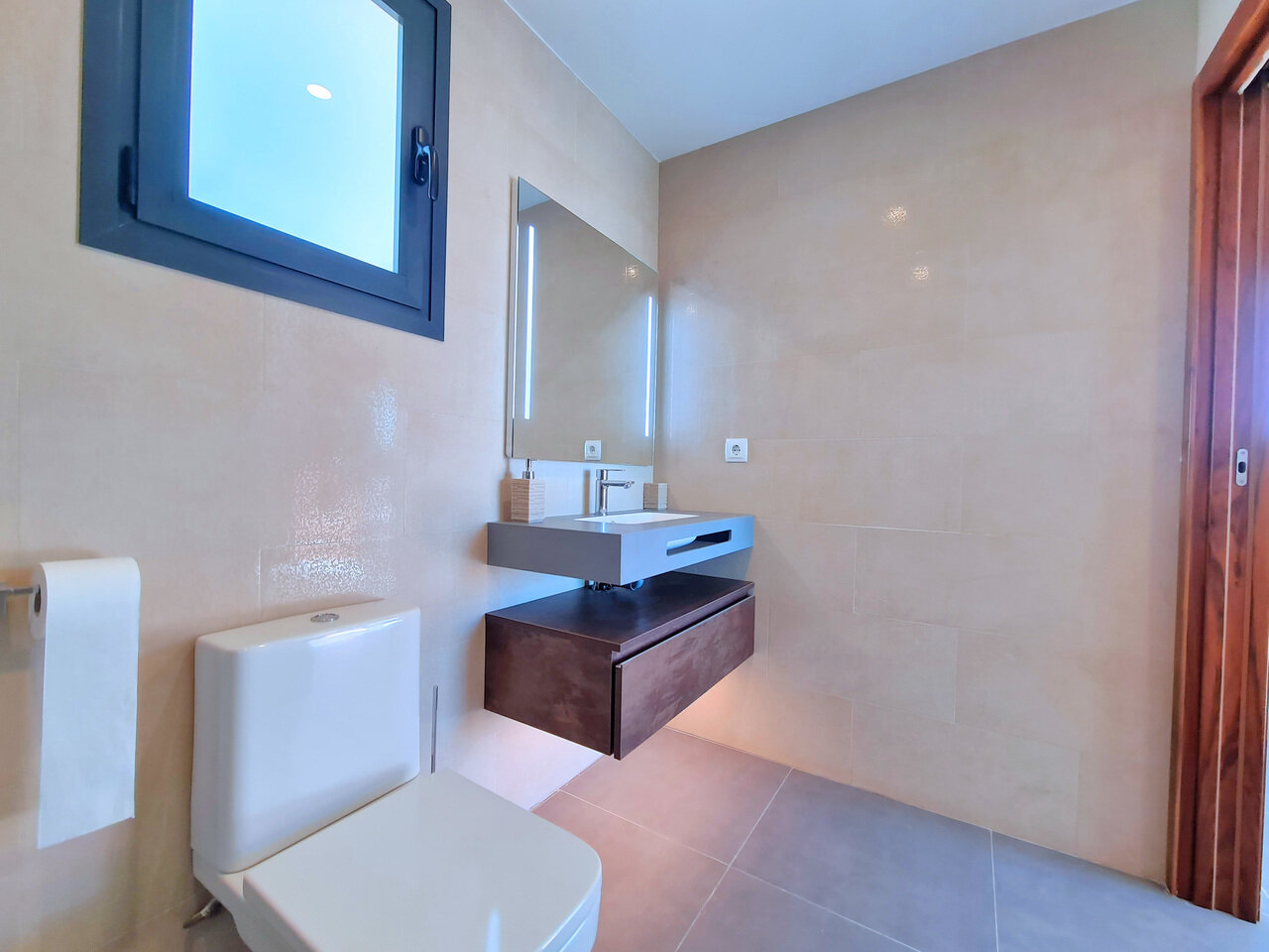 3-Bedroom Villa in Los Alcázares - Image 34