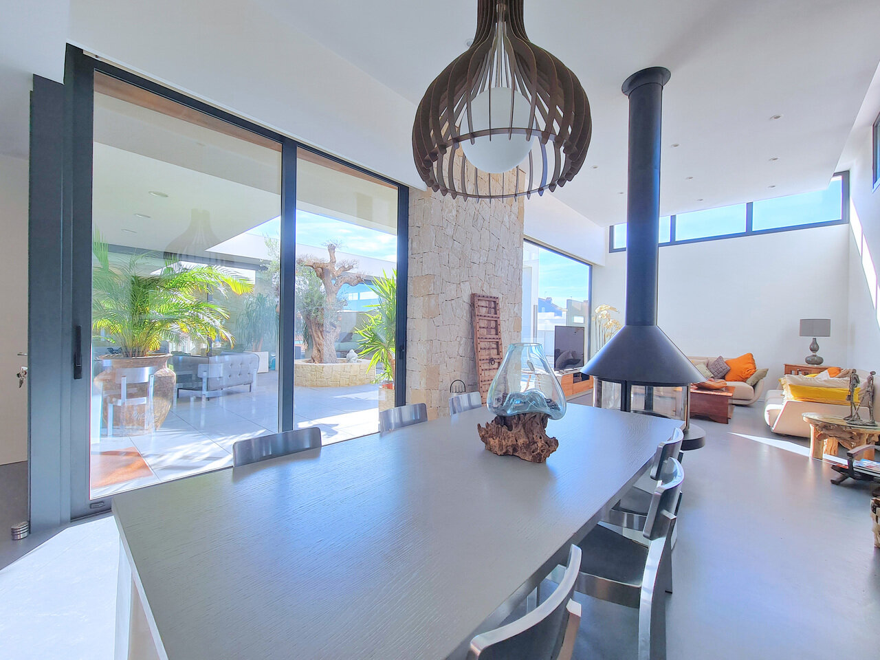 3-Bedroom Villa in Los Alcázares - Image 5