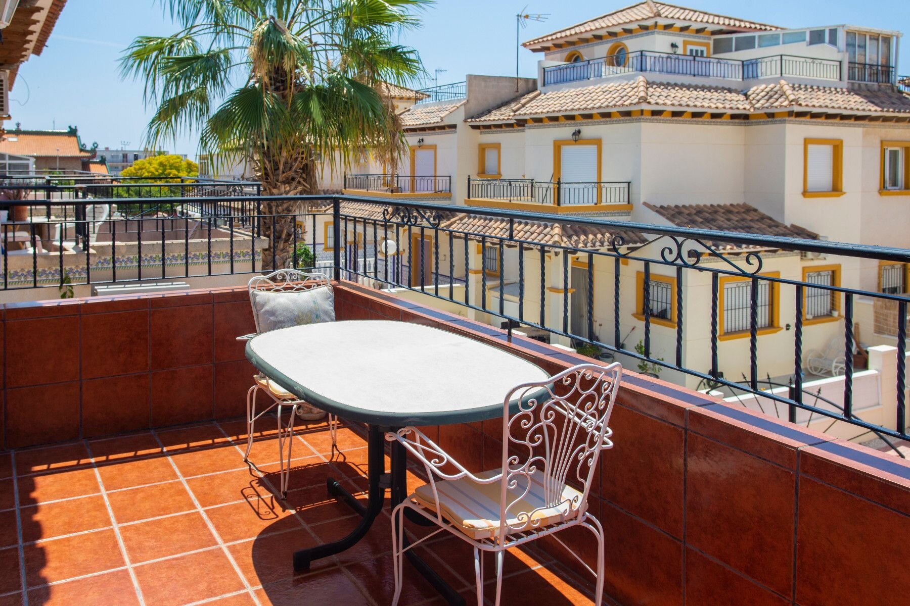 2-Bedroom Apartment in Lomas de Cabo Roig, Orihuela Costa - Image 17