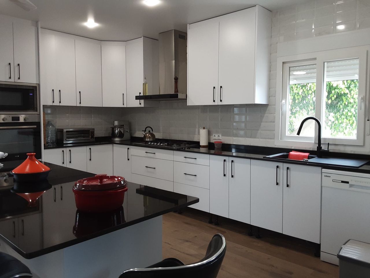 6-Bedroom Villa in Centro, San Miguel de Salinas - Image 3