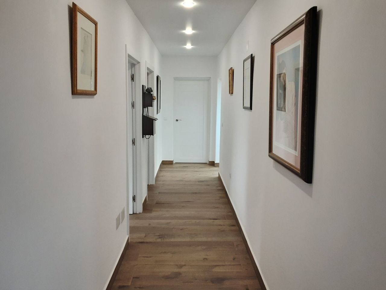 6-Bedroom Villa in Centro, San Miguel de Salinas - Image 7