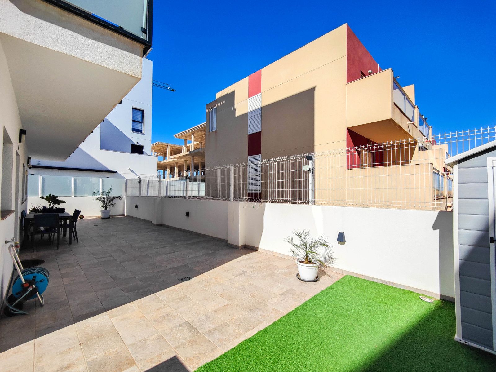3-Bedroom Apartment in Guardamar del Segura - Image 5