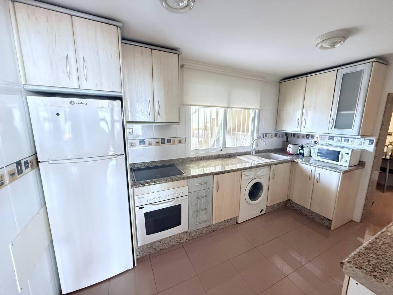 4-Bedroom Apartment in Orihuela Costa - Image 14