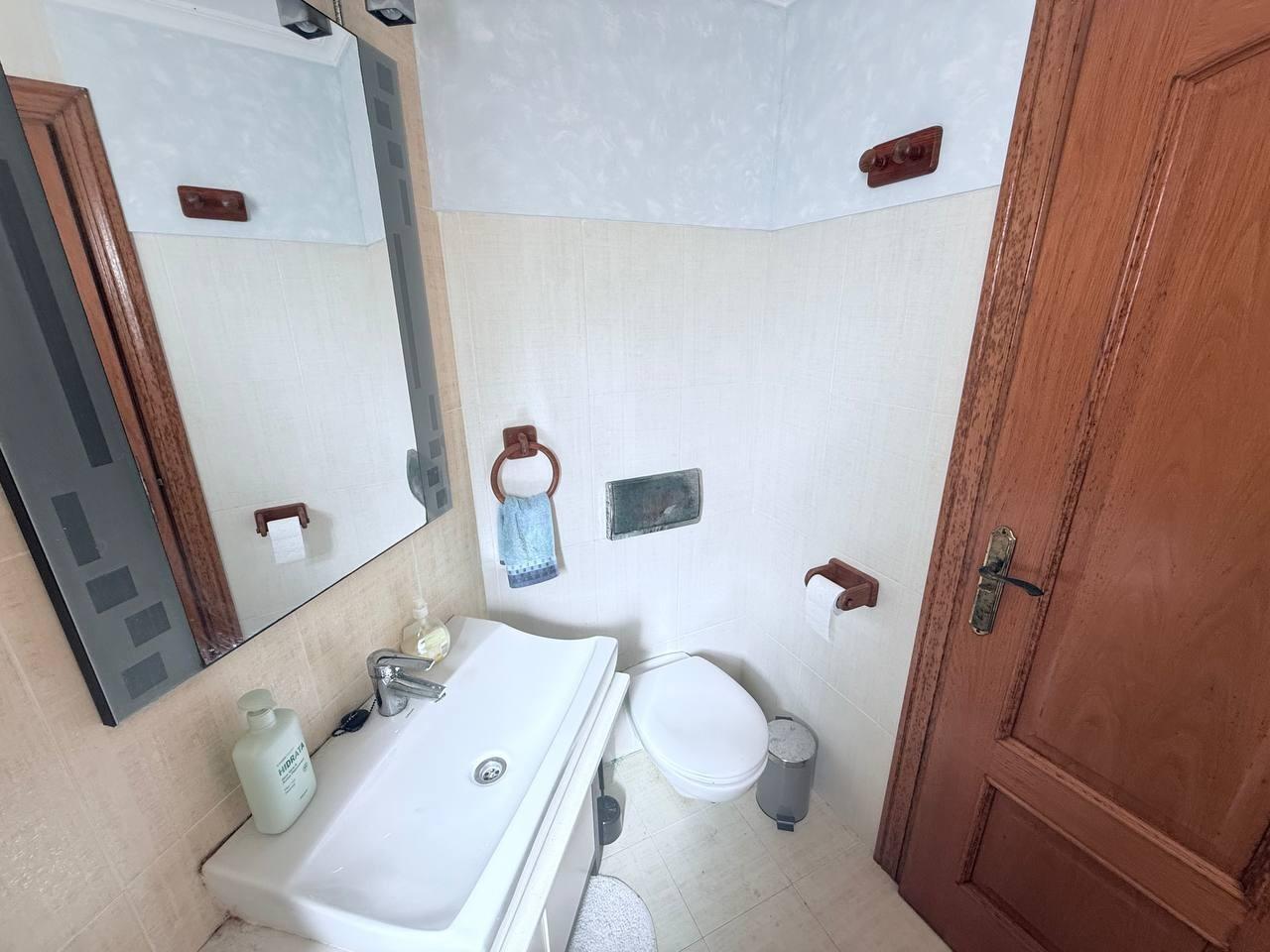 4-Bedroom Apartment in Orihuela Costa - Image 33