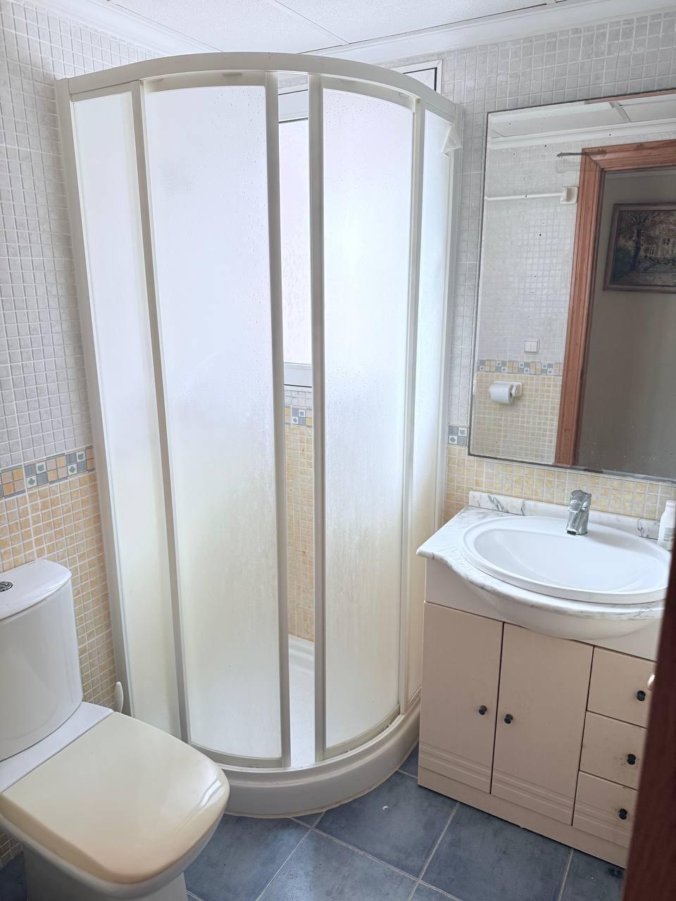 4-Bedroom Apartment in Orihuela Costa - Image 38