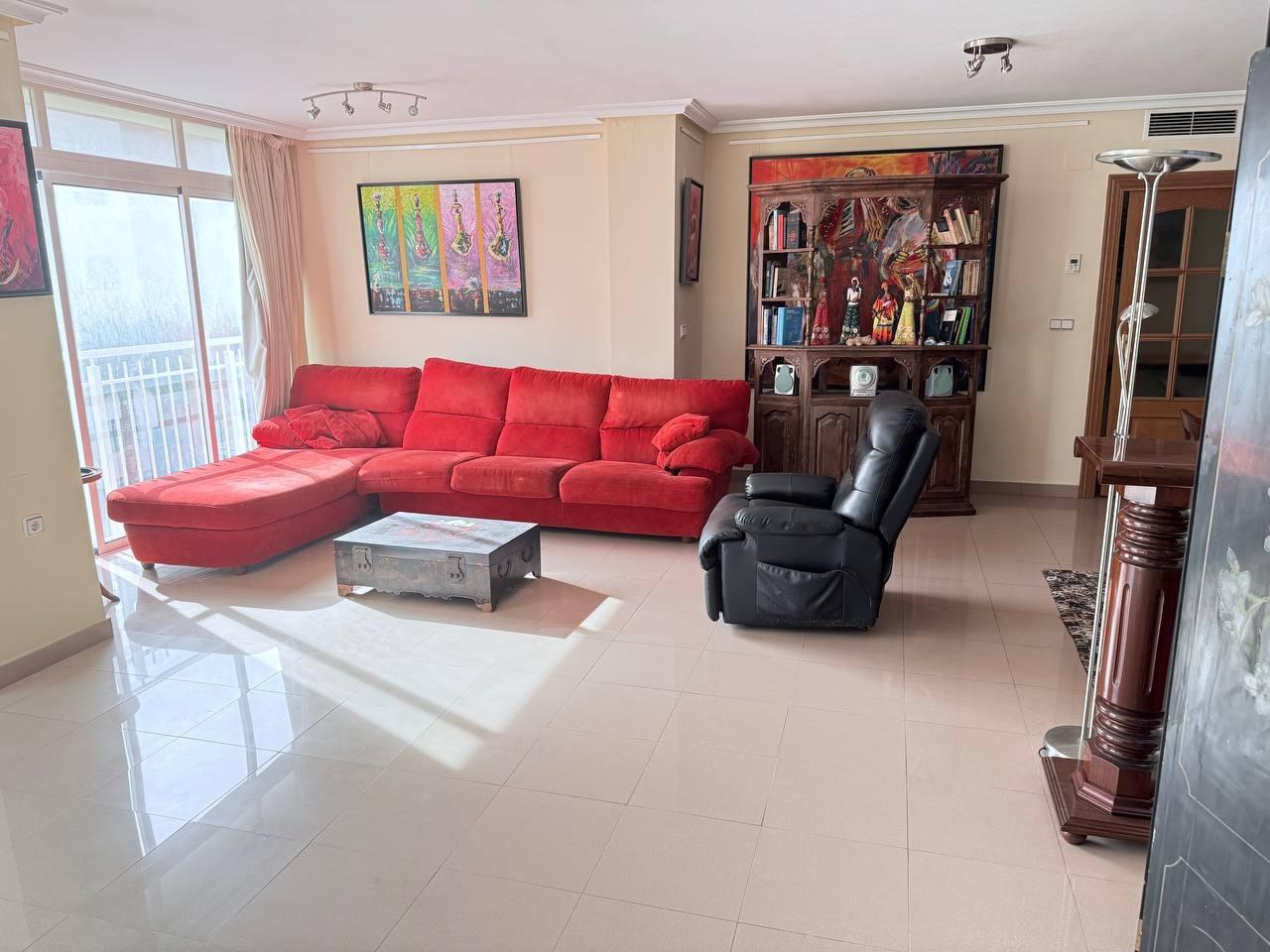 4-Bedroom Apartment in Orihuela Costa - Image 4