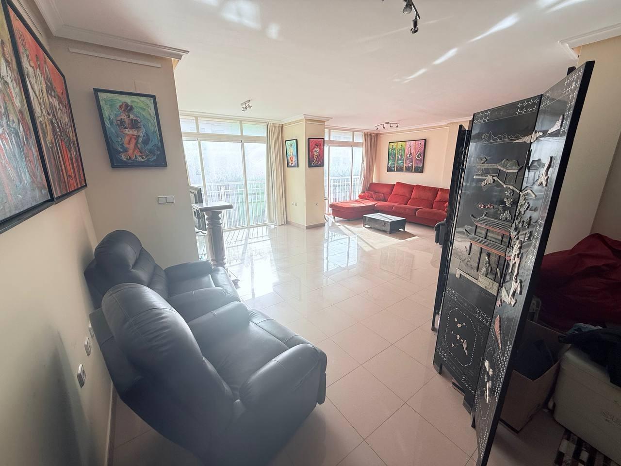 4-Bedroom Apartment in Orihuela Costa - Image 7