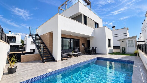 6-Bedroom Villa in Villamartín-las Filipinas, Orihuela Costa