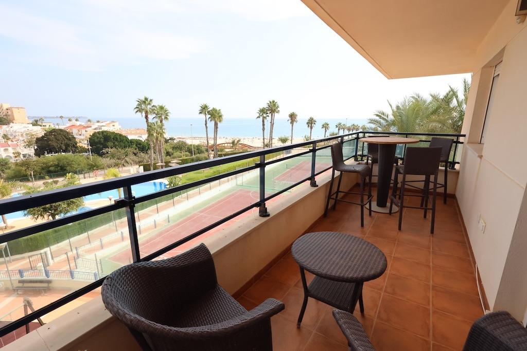3-Bedroom Penthouse in Pilar de la Horadada - Image 2