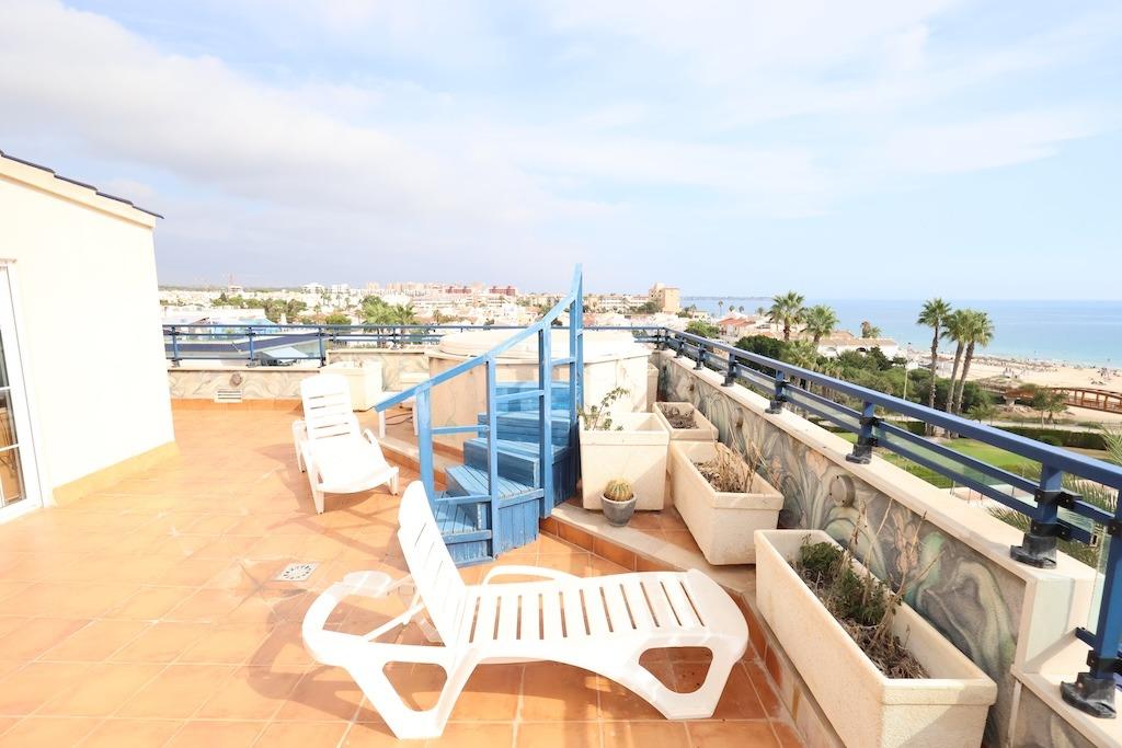 3-Bedroom Penthouse in Pilar de la Horadada - Image 24