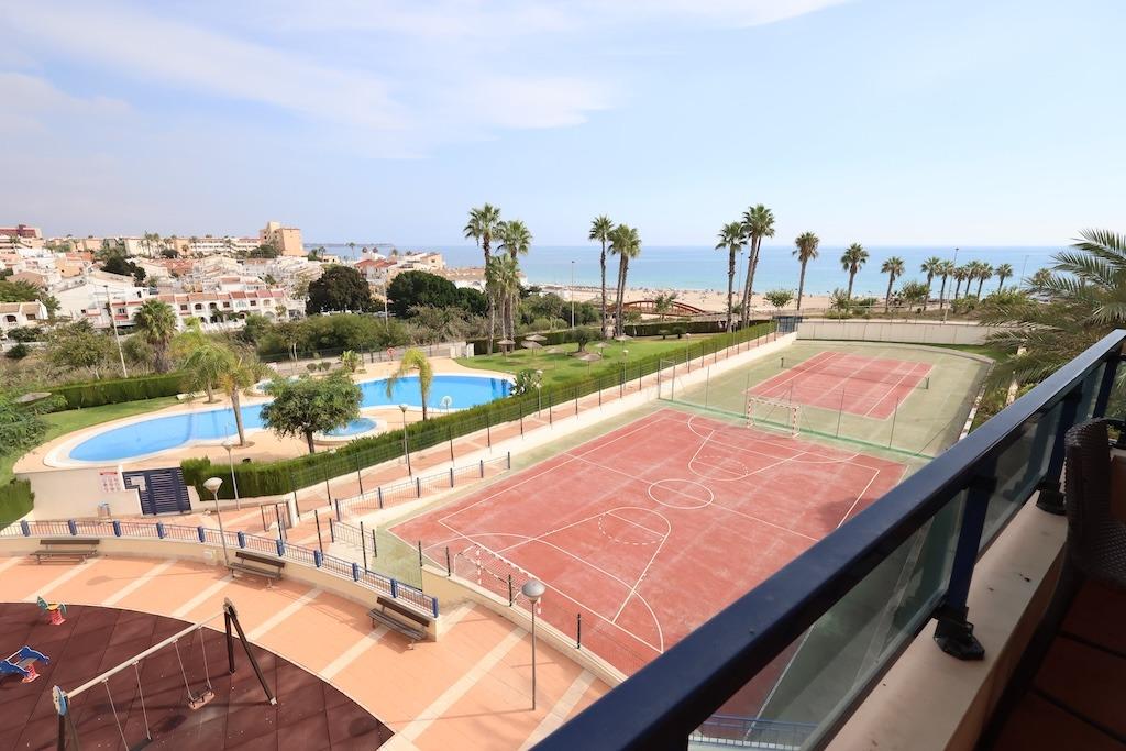 3-Bedroom Penthouse in Pilar de la Horadada - Image 3