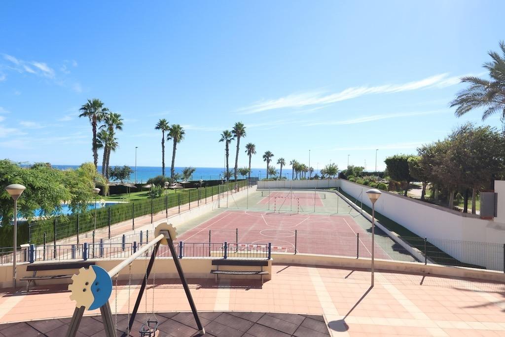 3-Bedroom Penthouse in Pilar de la Horadada - Image 33