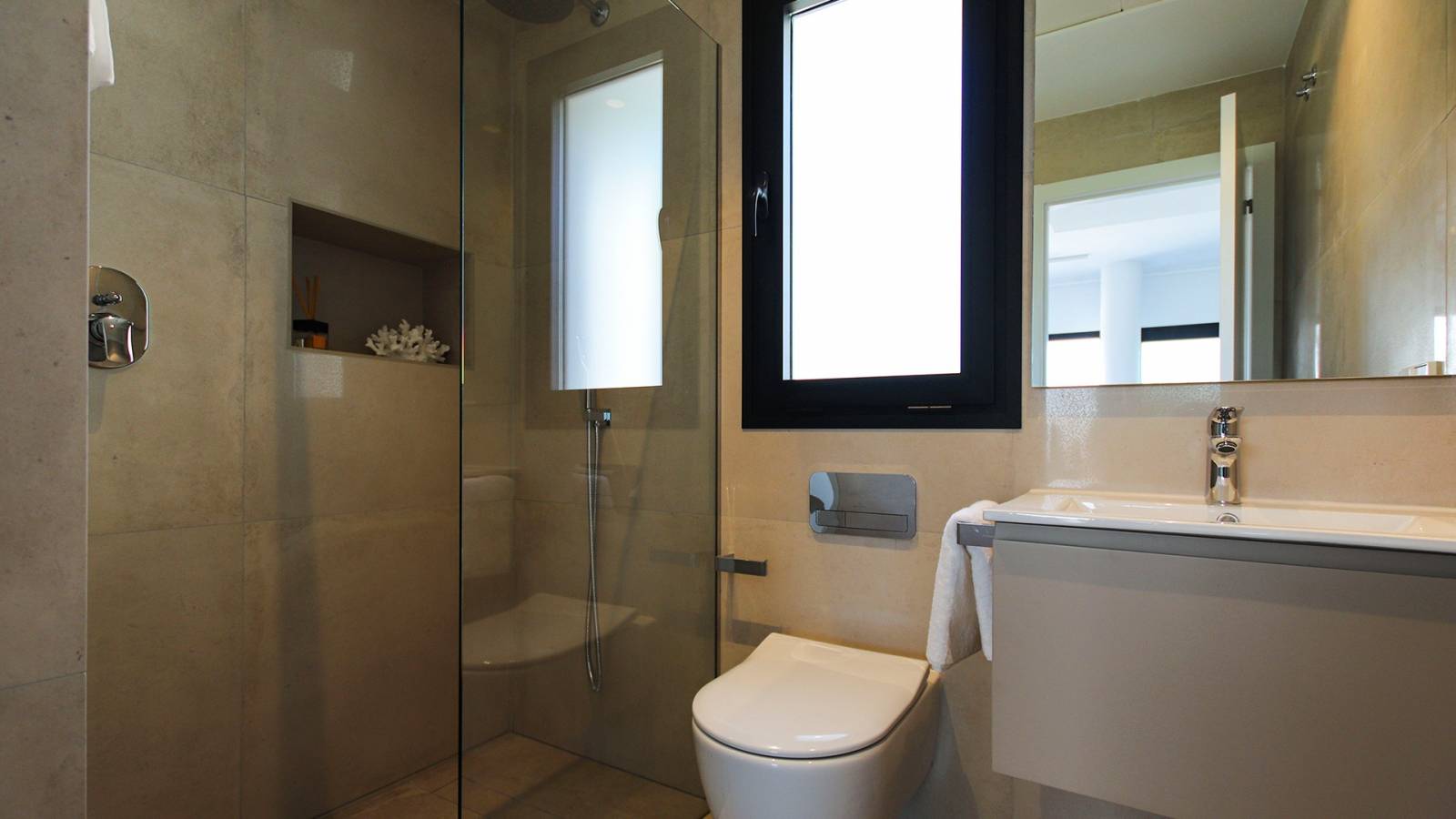 3-Bedroom Villa in Centro de la Ciudad Quesada, Rojales - Image 18