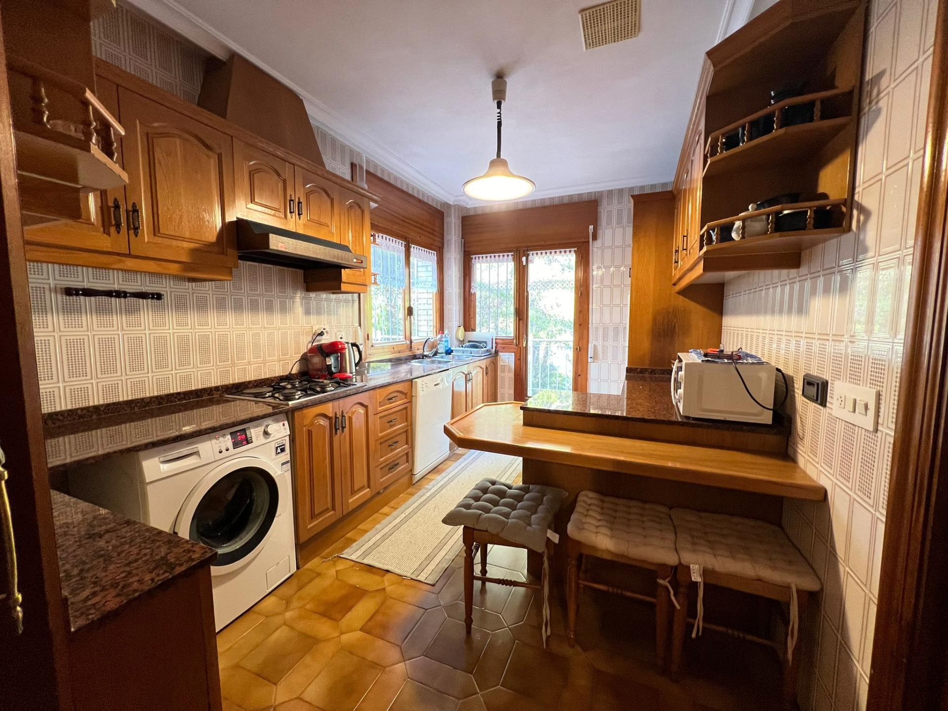 Villa met 4 Slaapkamers in Campoamor, Orihuela Costa - Image 45