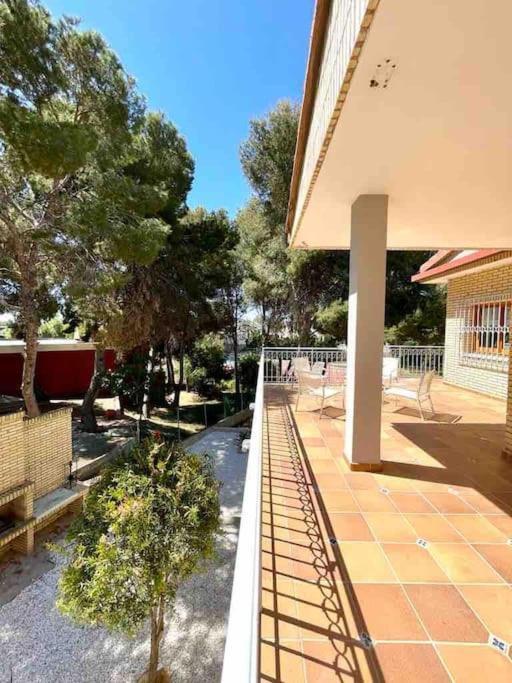 Villa met 4 Slaapkamers in Campoamor, Orihuela Costa - Image 7