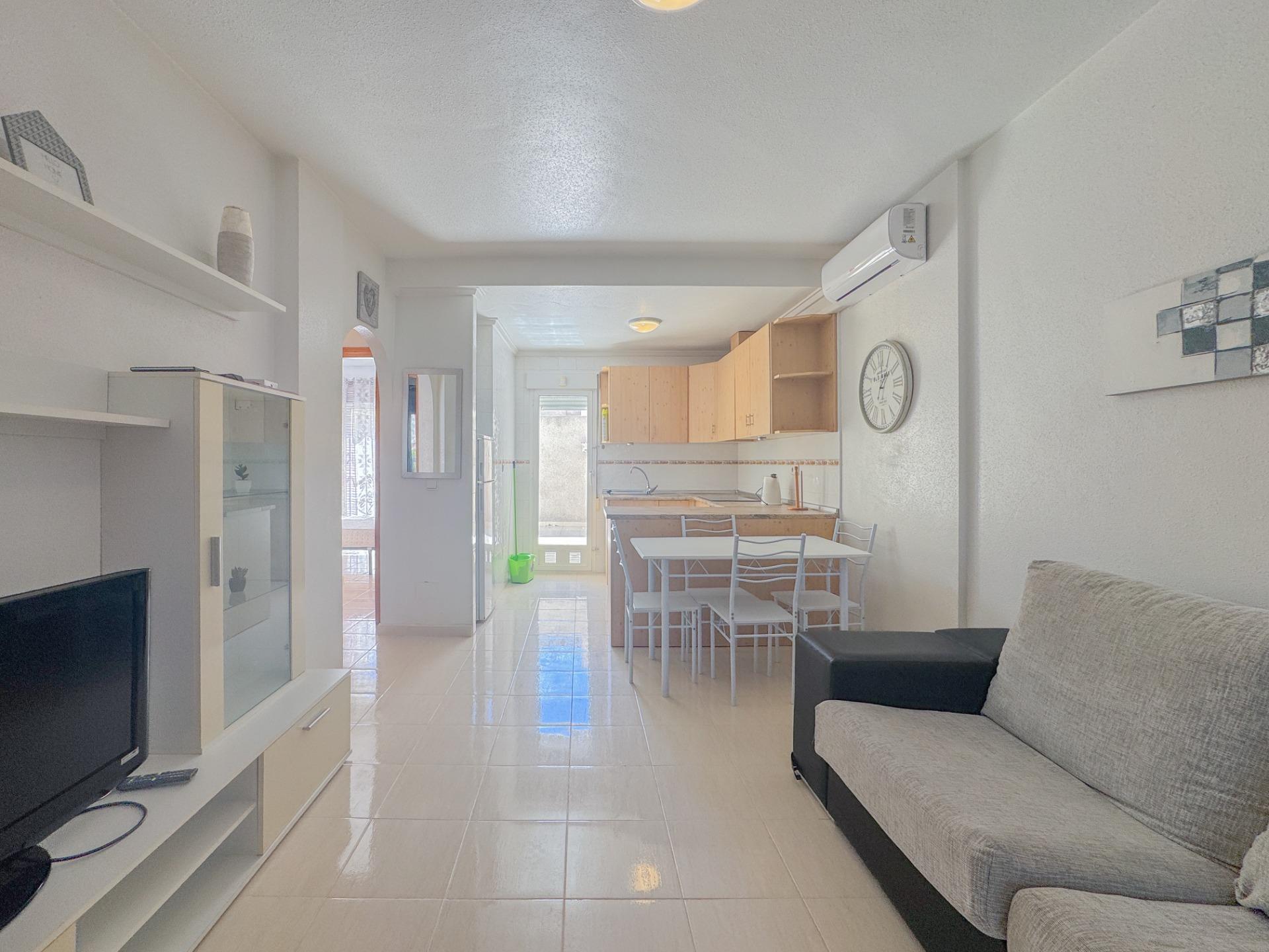 2-Bedroom Ground Floor Apartment in Villamartín-las Filipinas, Orihuela Costa - Image 4