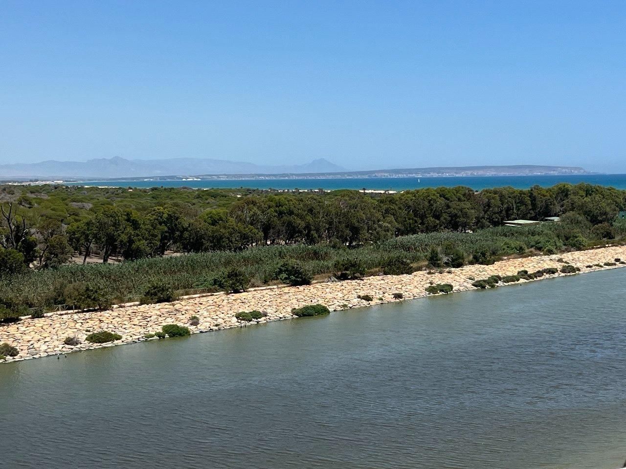 2-Bedroom Penthouse in Puerto Deportivo, Guardamar del Segura - Image 14