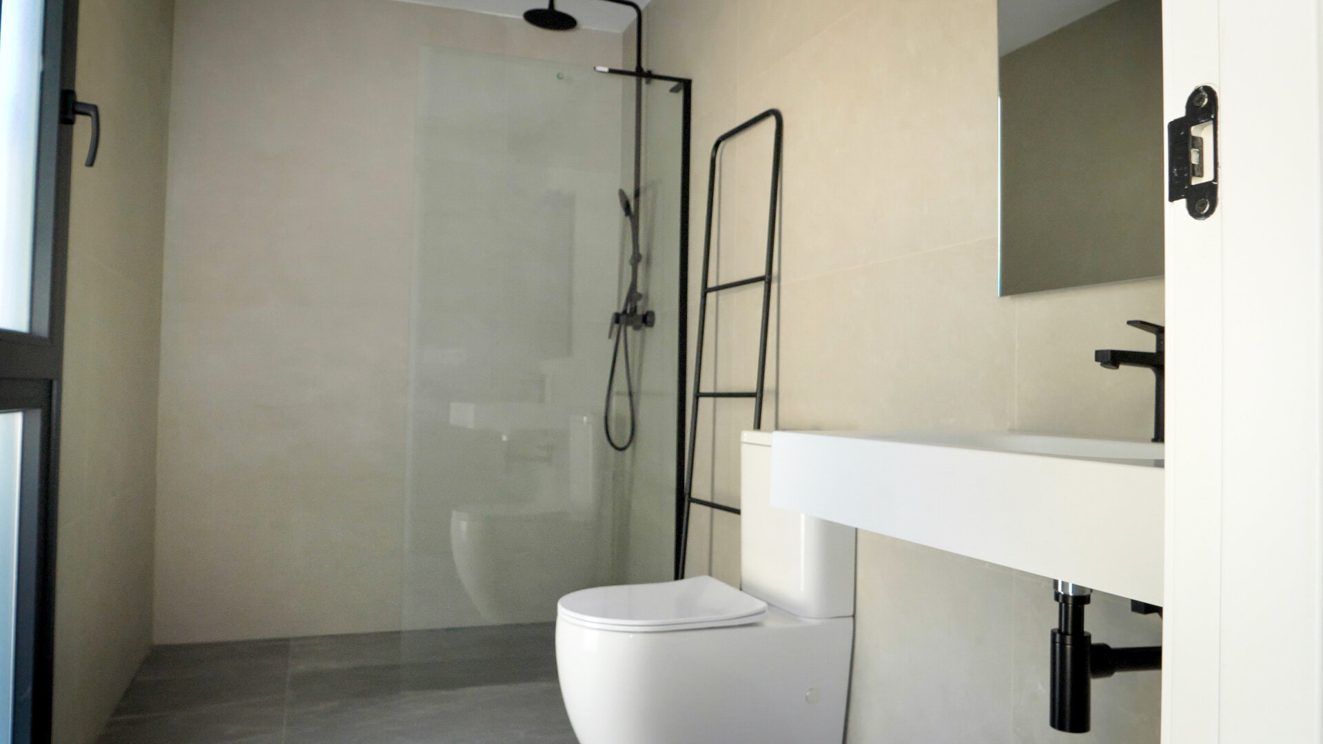 3-Bedroom Semi-Detached House in Polop - Image 14