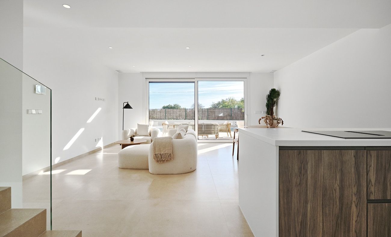 3-Bedroom Villa in Lomas de Cabo Roig, Orihuela Costa - Image 8