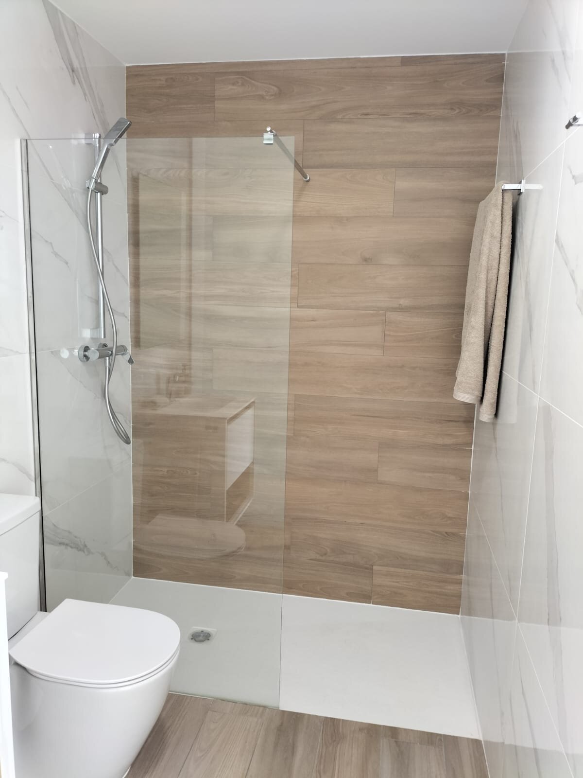 2-Bedroom Apartment in Orihuela Costa - Image 13