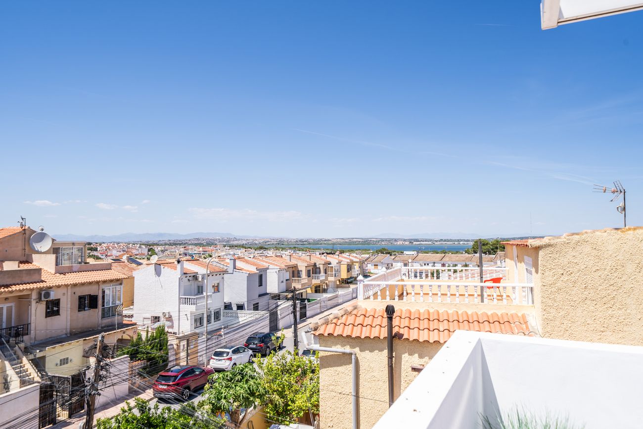1-Bedroom Apartment in La Siesta - El Salado - Torreta, Torrevieja - Image 35