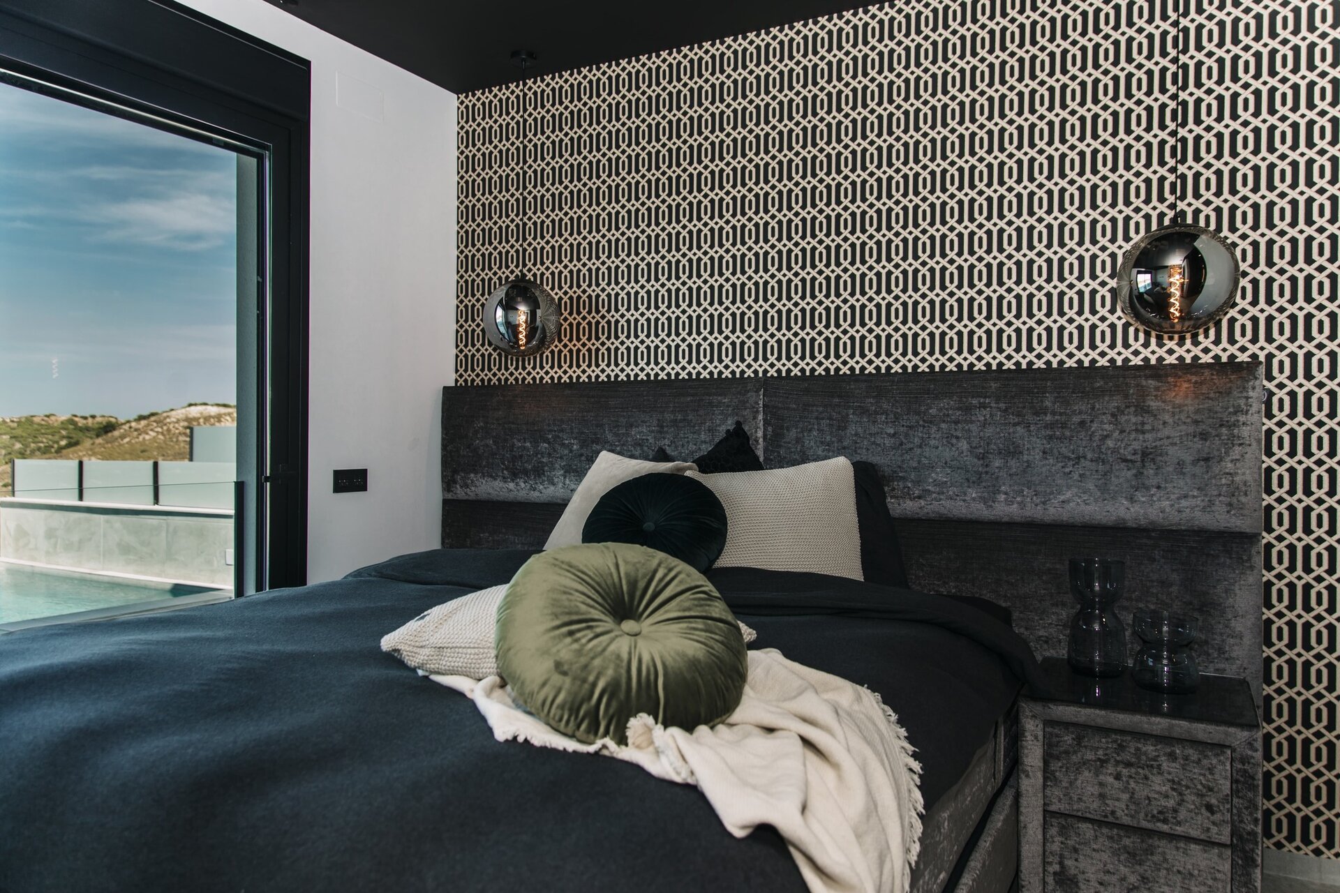 3-Bedroom Detached House in Rojales - Image 8