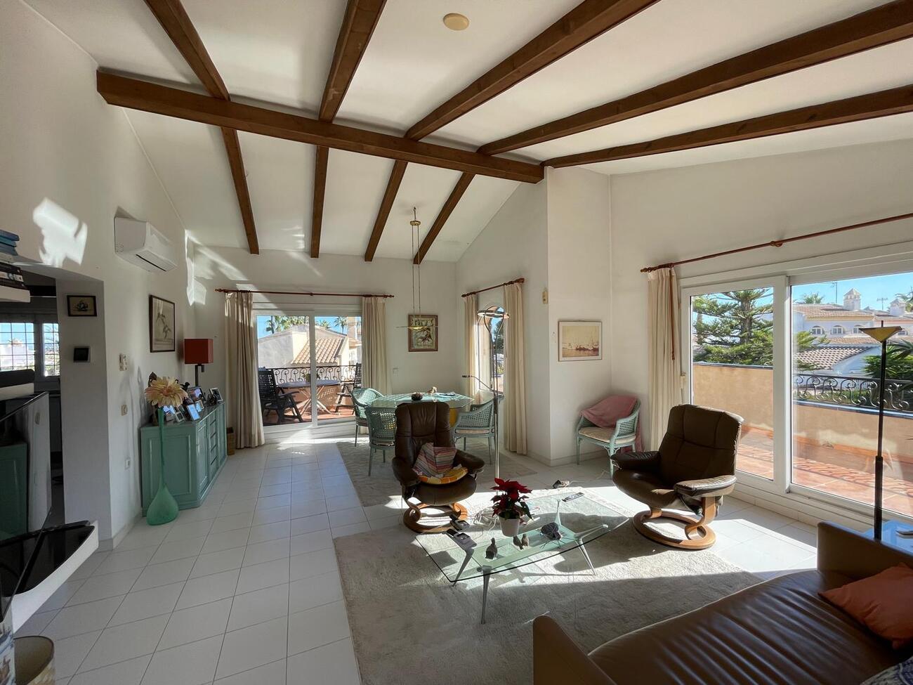 3-Bedroom Villa in Orihuela Costa - Image 15