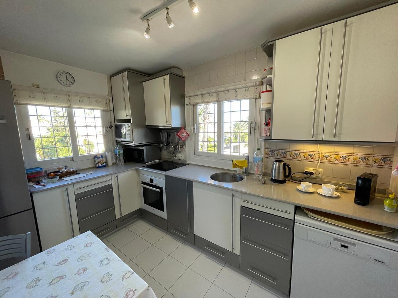 3-Bedroom Villa in Orihuela Costa - Image 18