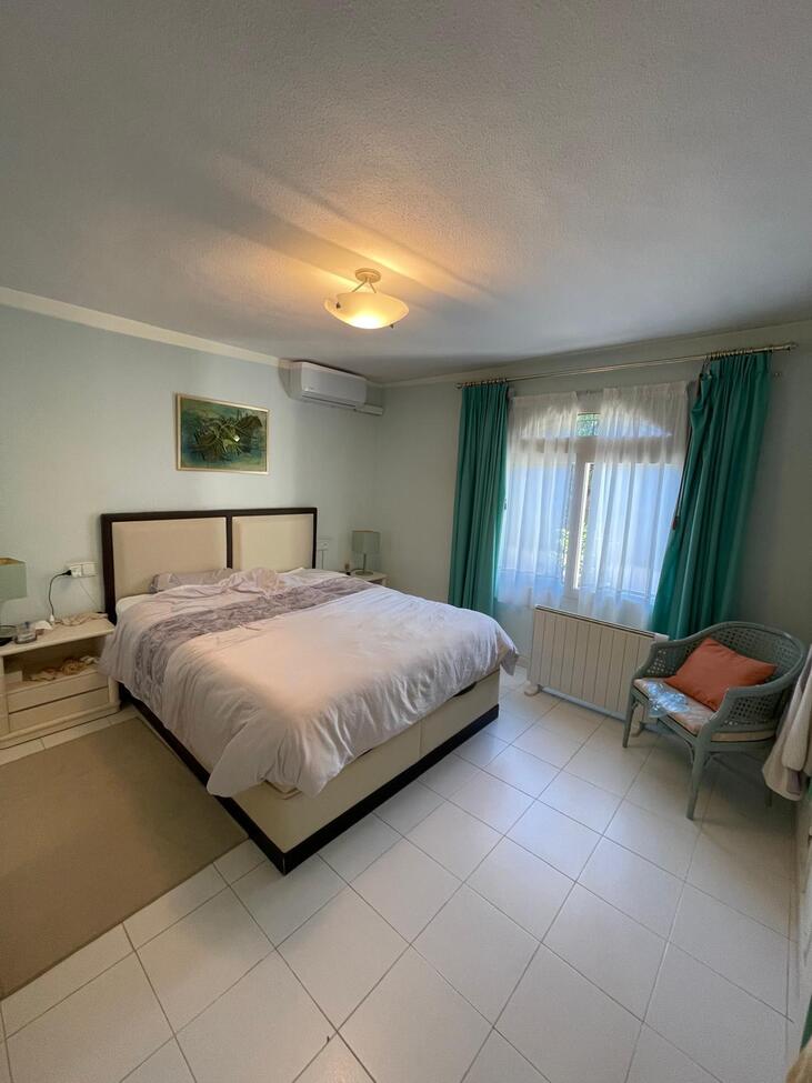 3-Bedroom Villa in Orihuela Costa - Image 28