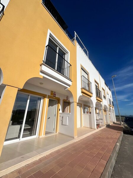 3 magamistuba - Maja - Dolores de Pacheco-Santa Rosalía Los Alcázares