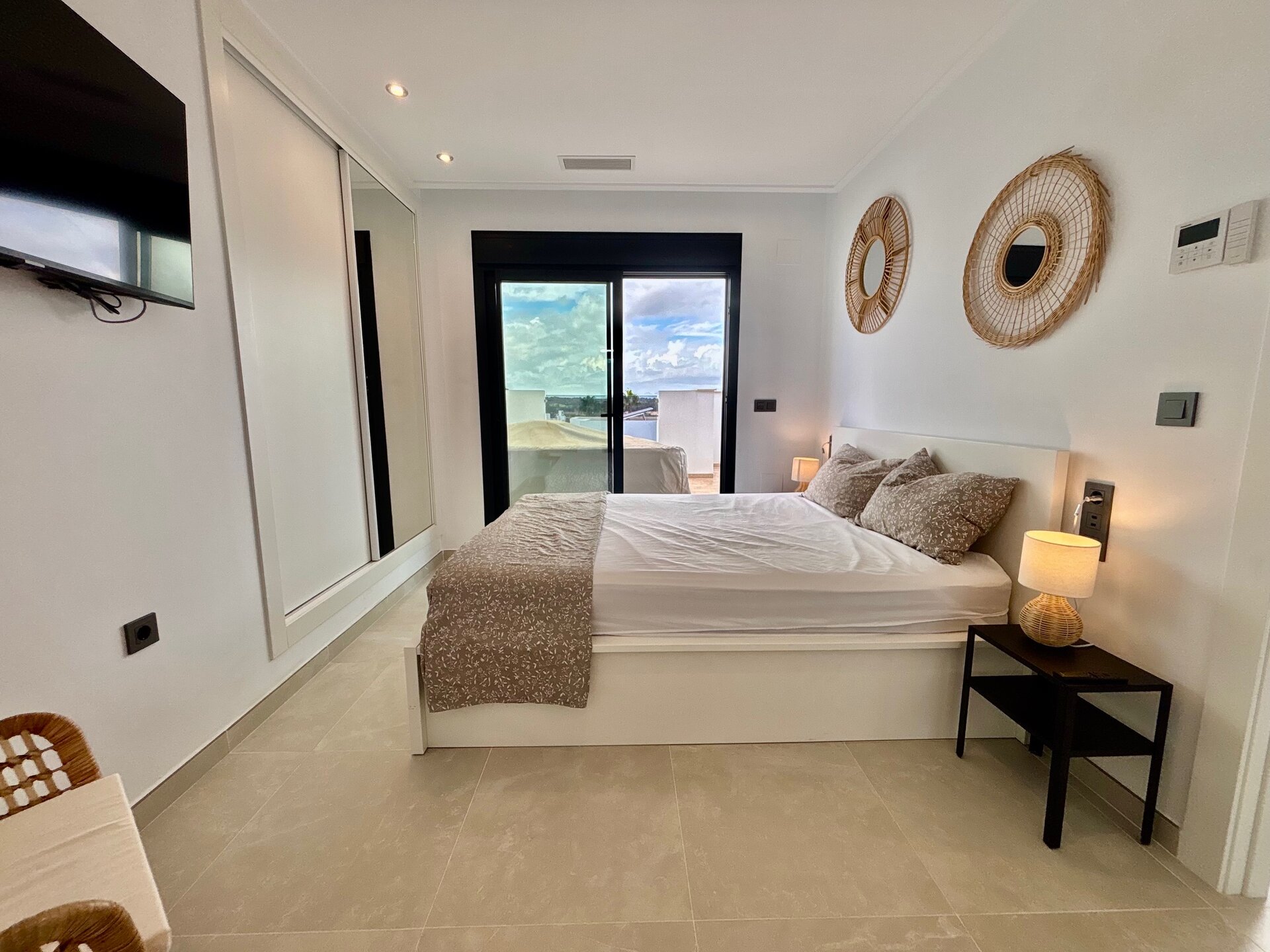 3-Bedroom Detached House in Benijófar - Image 13