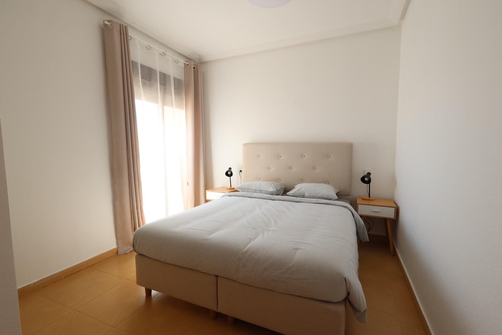 Apartamento de 2 Dormitorios en Lomas de Cabo Roig, Orihuela Costa - Image 12