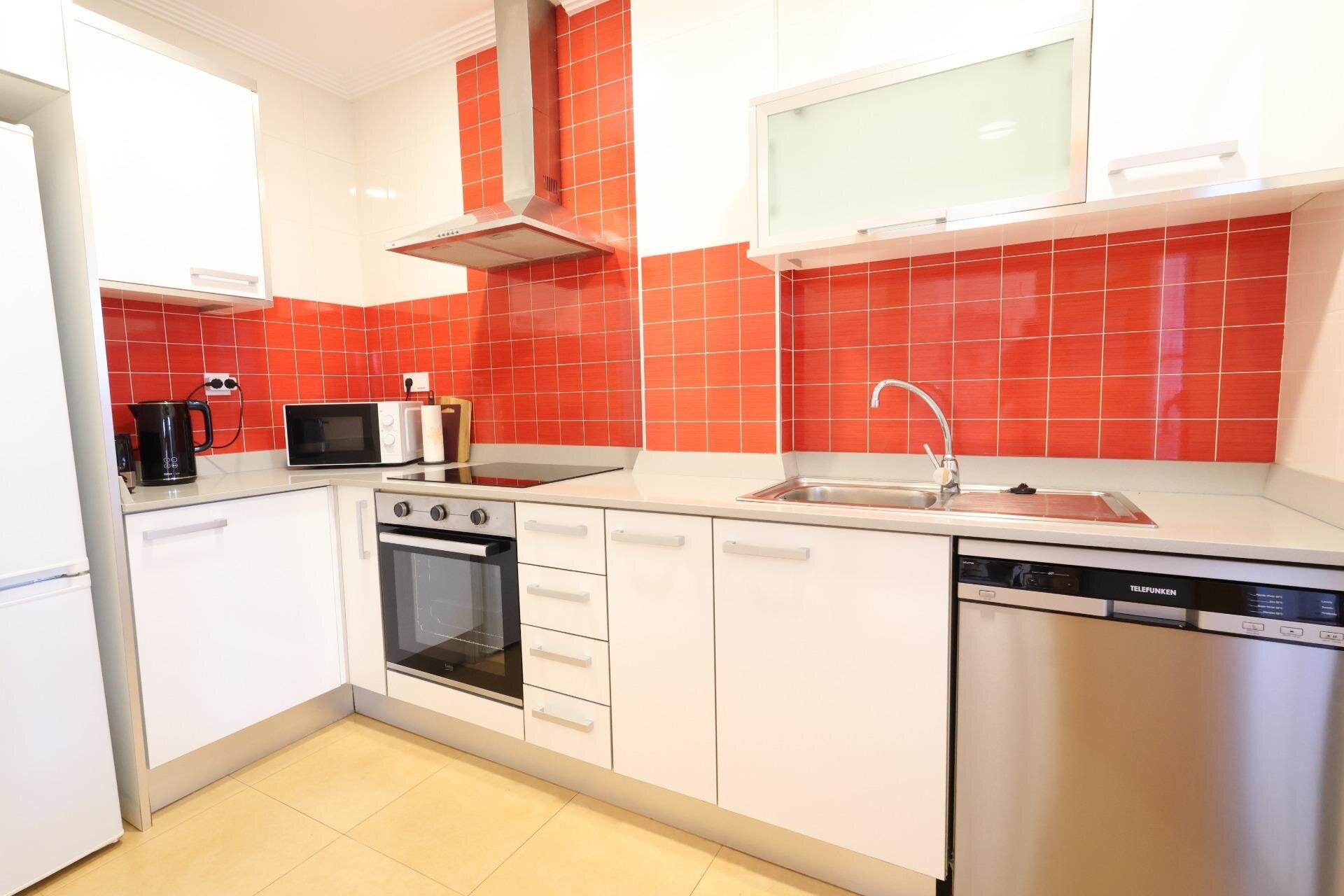Apartamento de 2 Dormitorios en Lomas de Cabo Roig, Orihuela Costa - Image 4