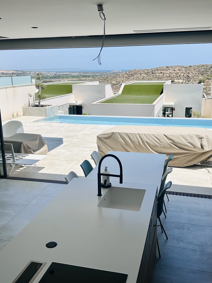 4-Bedroom Villa in Ciudad Quesada, Rojales - Image 6