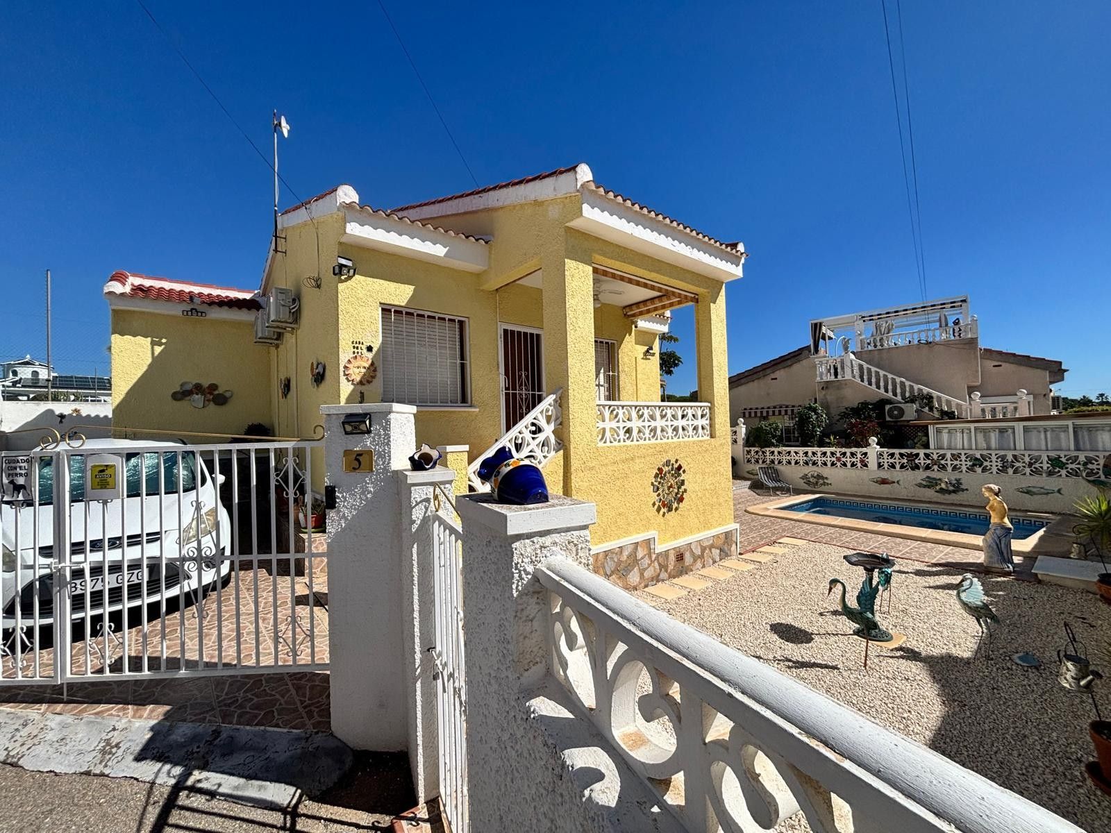 2-Bedroom Villa in La Marquesa, Rojales - Image 11