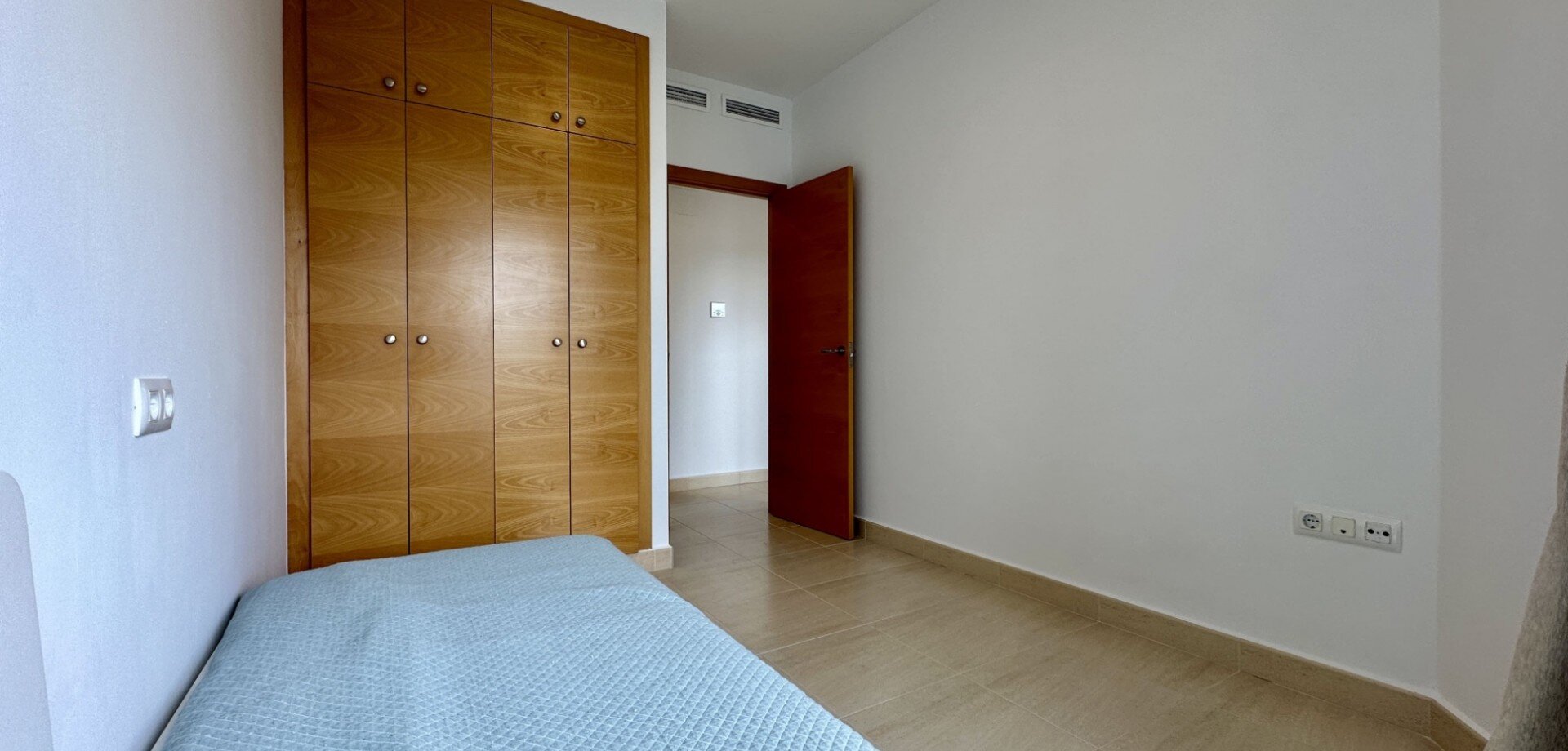 3-Bedroom Apartment in Pueblo 9, San Miguel de Salinas - Image 26