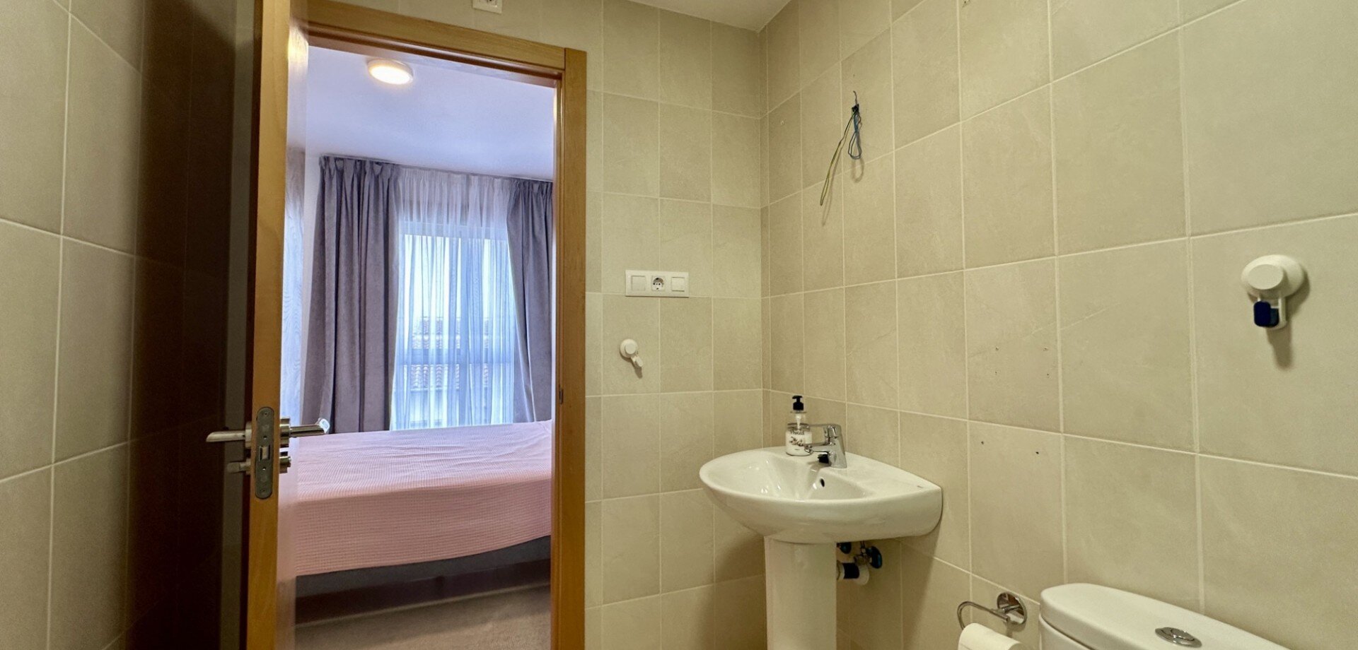 3-Bedroom Apartment in Pueblo 9, San Miguel de Salinas - Image 31