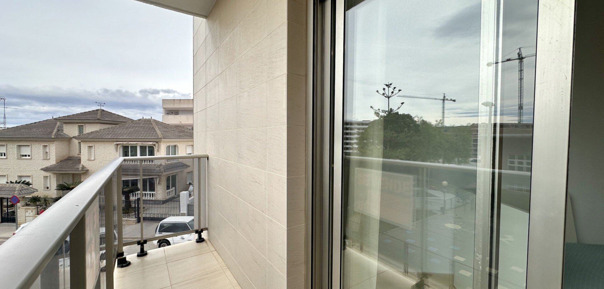 3-Bedroom Apartment in Pueblo 9, San Miguel de Salinas - Image 8