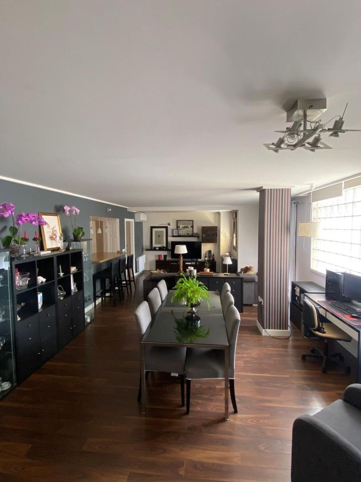 5-Bedroom Villa in Centro, Torrevieja - Image 3