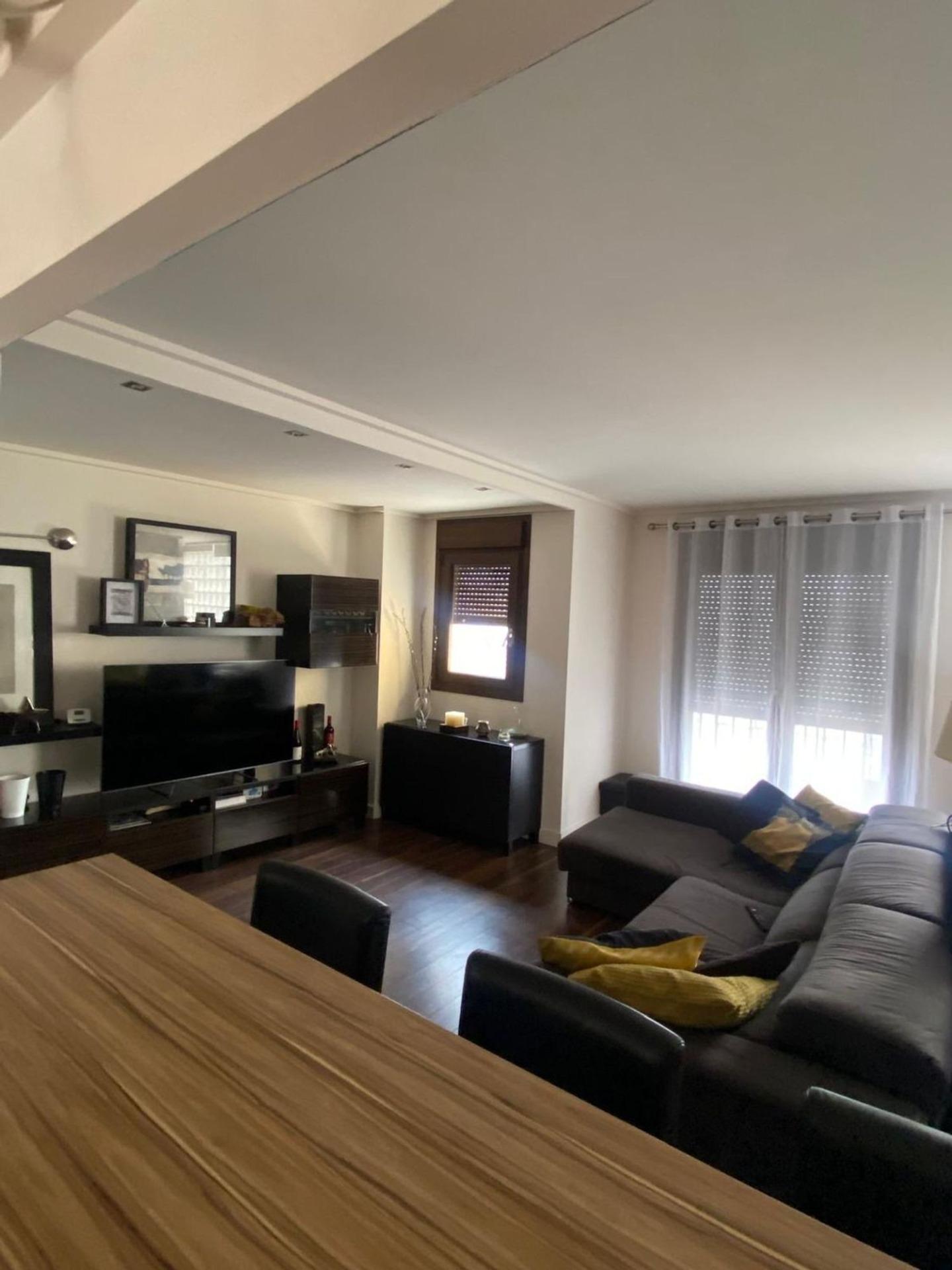 5-Bedroom Villa in Centro, Torrevieja - Image 5