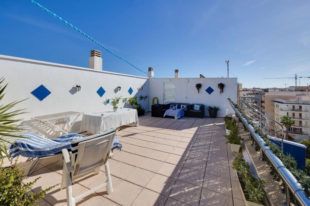 3-Bedroom Penthouse in Habaneras, Torrevieja - Image 28
