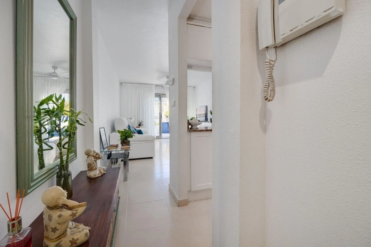 3-Bedroom Penthouse in Habaneras, Torrevieja - Image 7