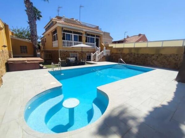 6 magamistuba - Villa - Torreblanca Torrevieja