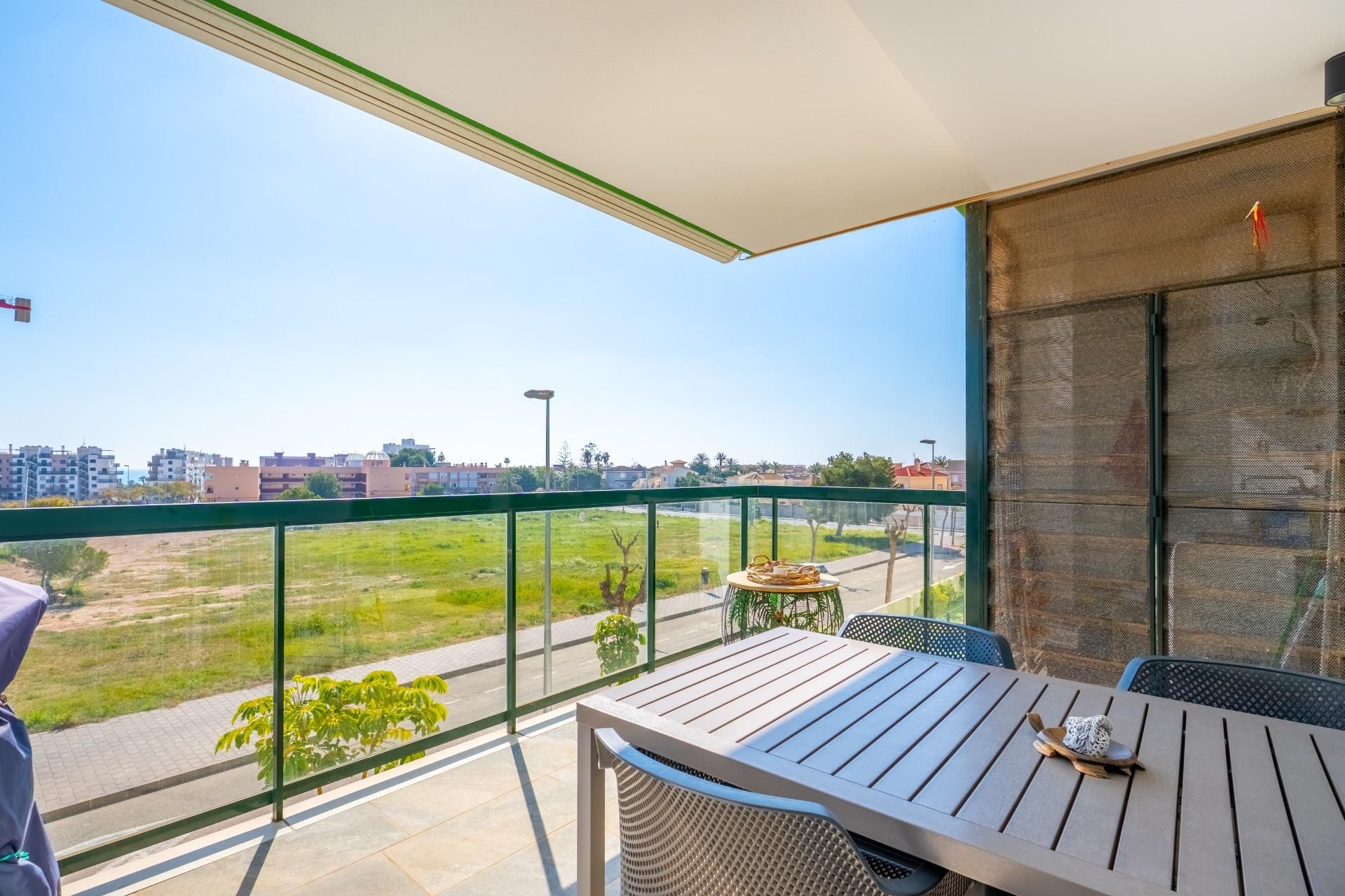 2-Bedroom Apartment in Mil Palmeras, Pilar de la Horadada - Image 1