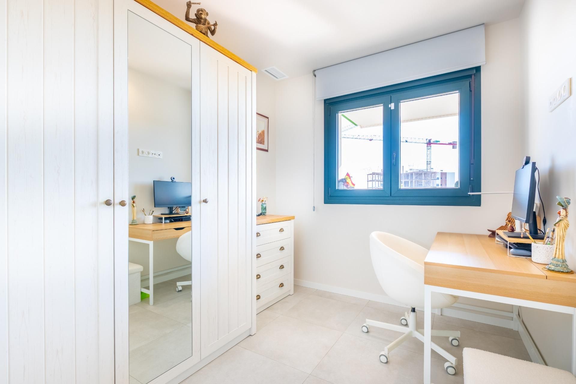 2-Bedroom Apartment in Mil Palmeras, Pilar de la Horadada - Image 15